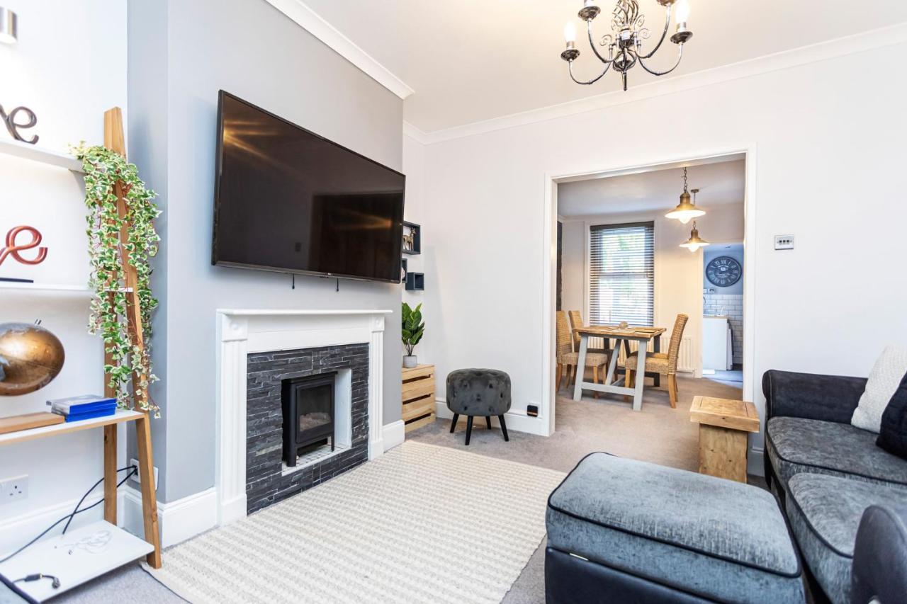 Modern 3 Bed, Heart Of Ashley Cross, 5 Mins To Sandbanks بول المظهر الخارجي الصورة
