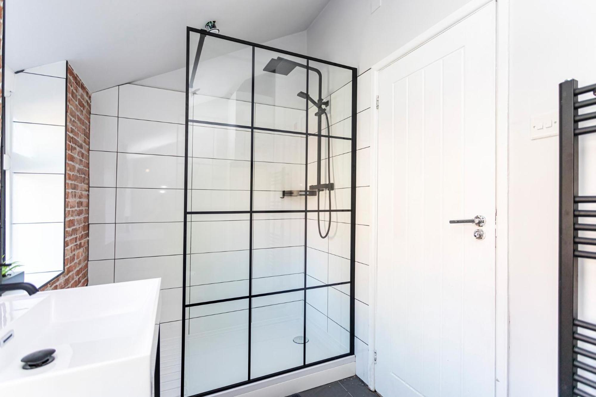 Modern 3 Bed, Heart Of Ashley Cross, 5 Mins To Sandbanks بول المظهر الخارجي الصورة